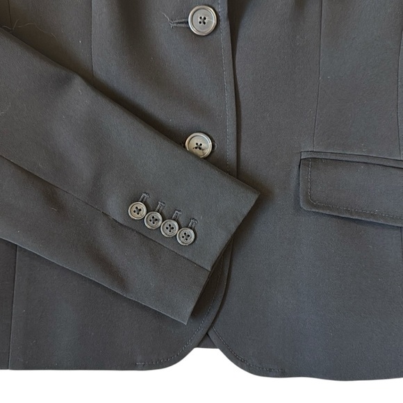 J. Crew 100% Wool Suiting Jacket Blazer Lined Two-Button Pockets Lightweight 10 - Picture 6 of 12